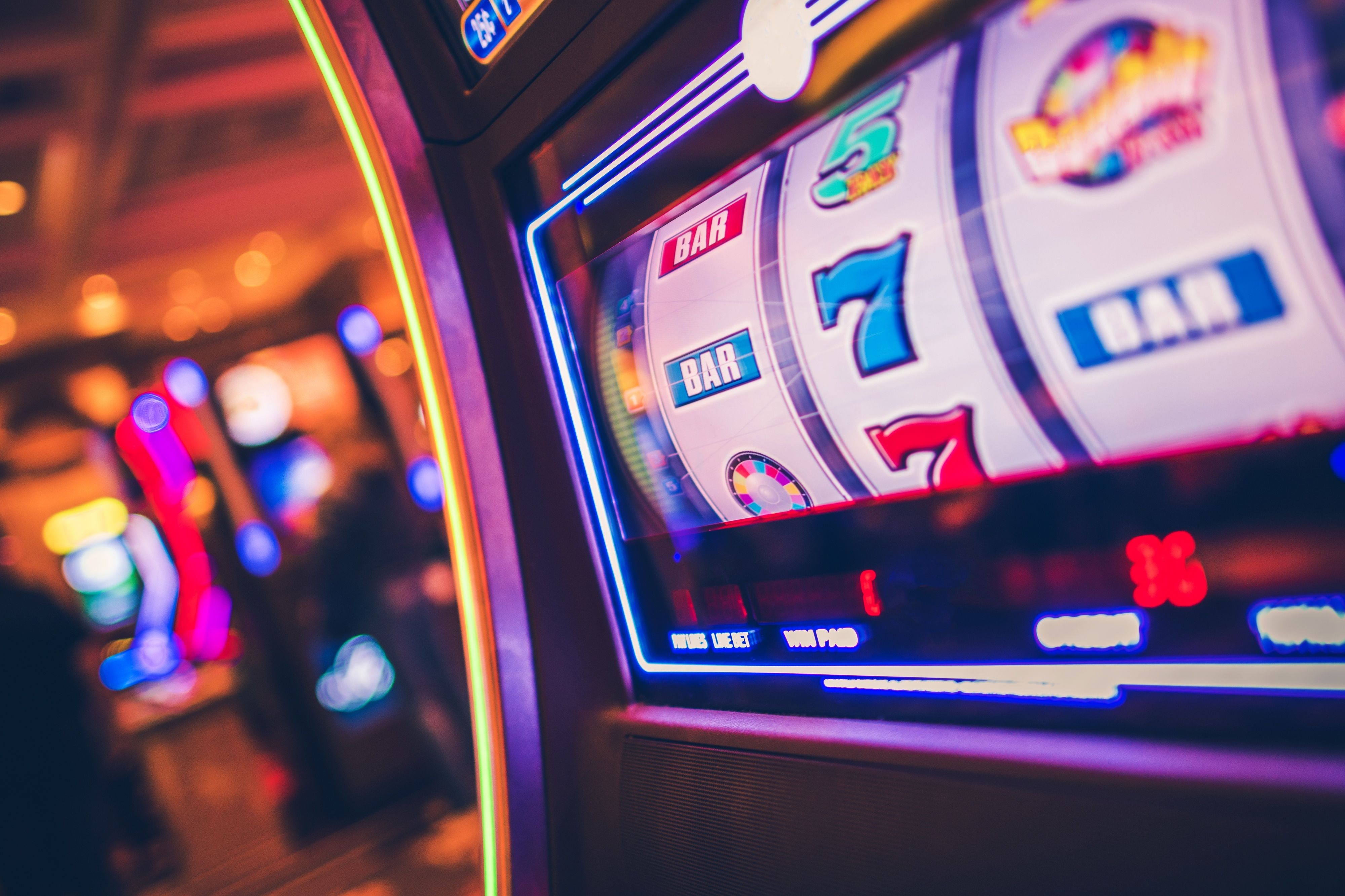 Fortune Tiger paytable showing symbol values and bonus trigger combinations